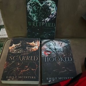 Wretched hooked scarred